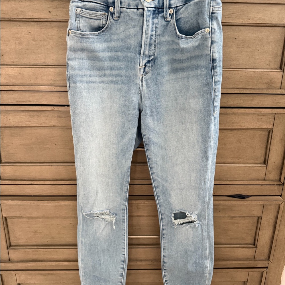 Good American Light Blue Distressed Skinny Jeans